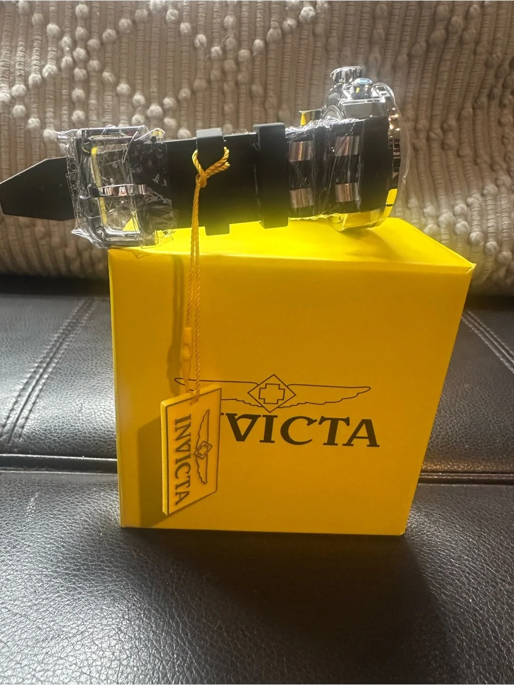 Invicta Pro Diver Scuba (Model 6977)